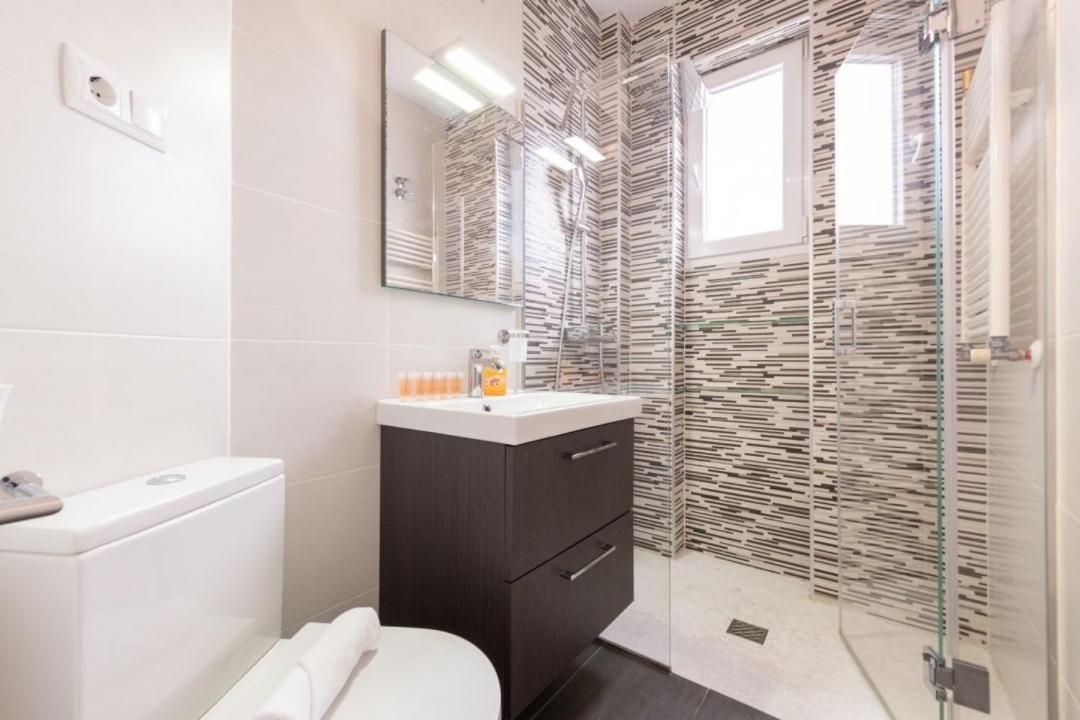 マドリード2Bd 1Bth Furnished - Nuevos Ministeriosアパートメント エクステリア 写真